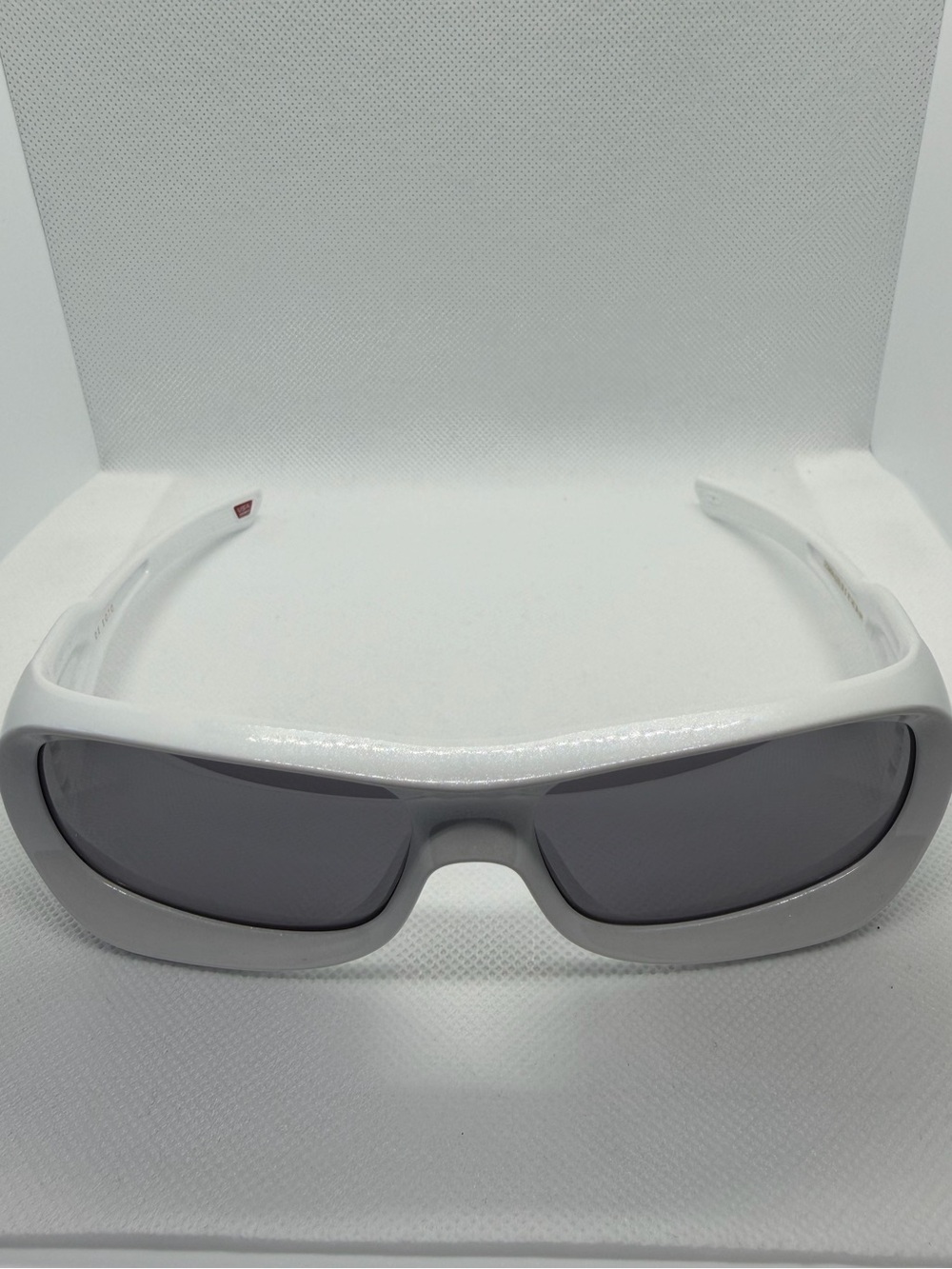 Oakley De Soto Pearl White Frame with Gray Prizm Lens